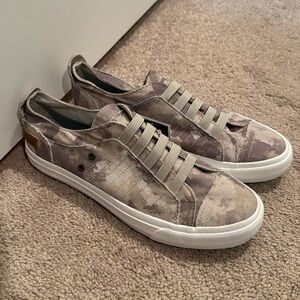 Women’s Blowfish Malibu shoes